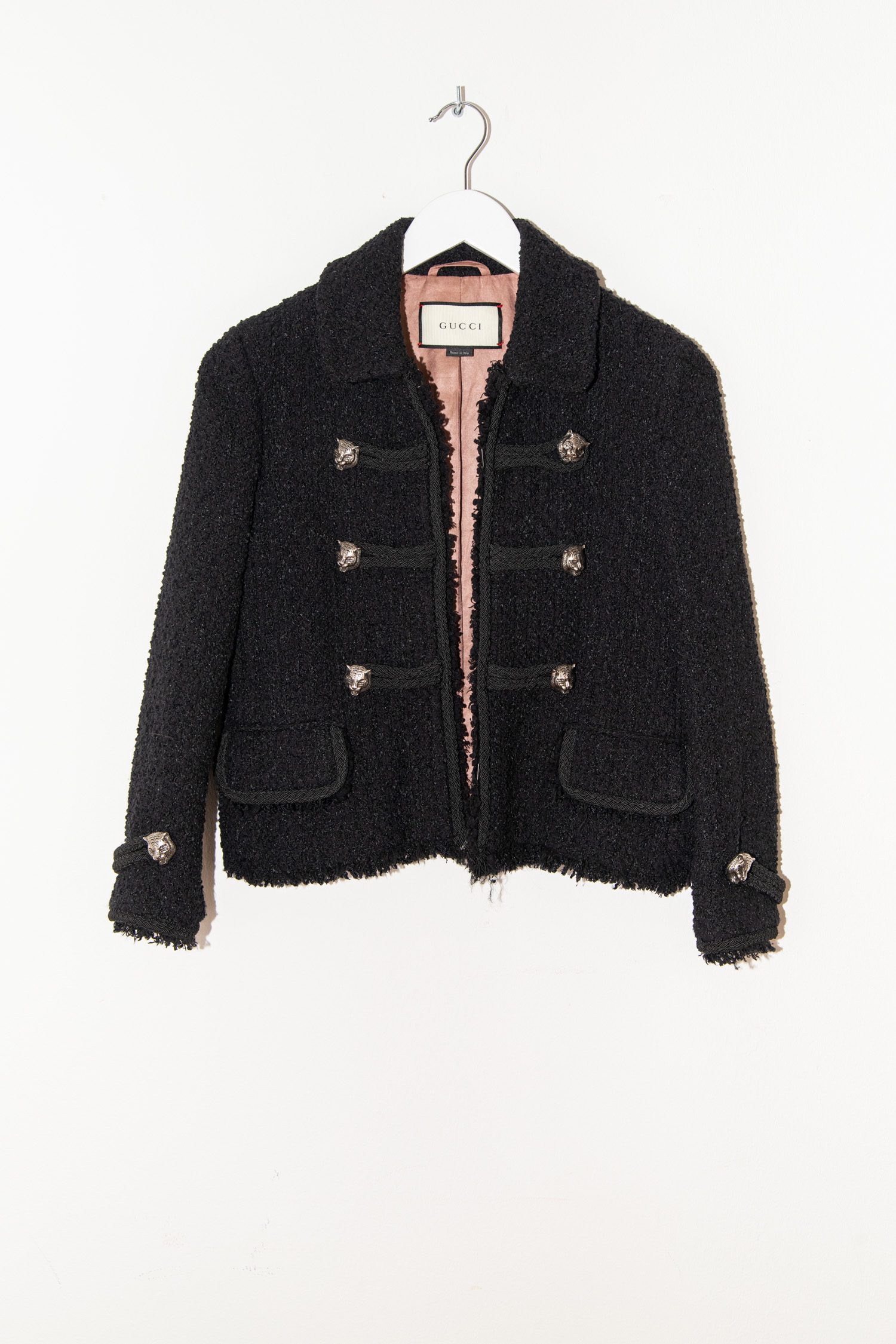 Thumbnail of http://Gucci%20kurze%20Bouclé-Jacke%20mit%20Tigerknöpfen%20in%20Schwarz