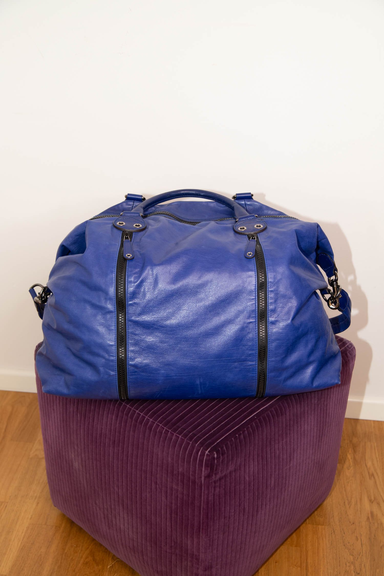Thumbnail of http://Gucci%20Weekender%20in%20Kobaltblau