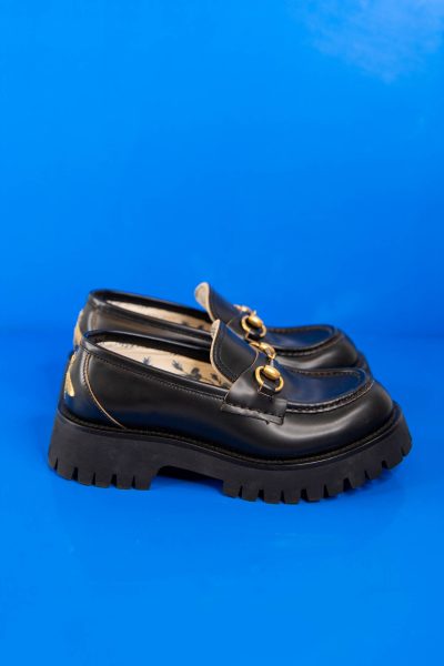 Gucci Loafer mit goldenen Details