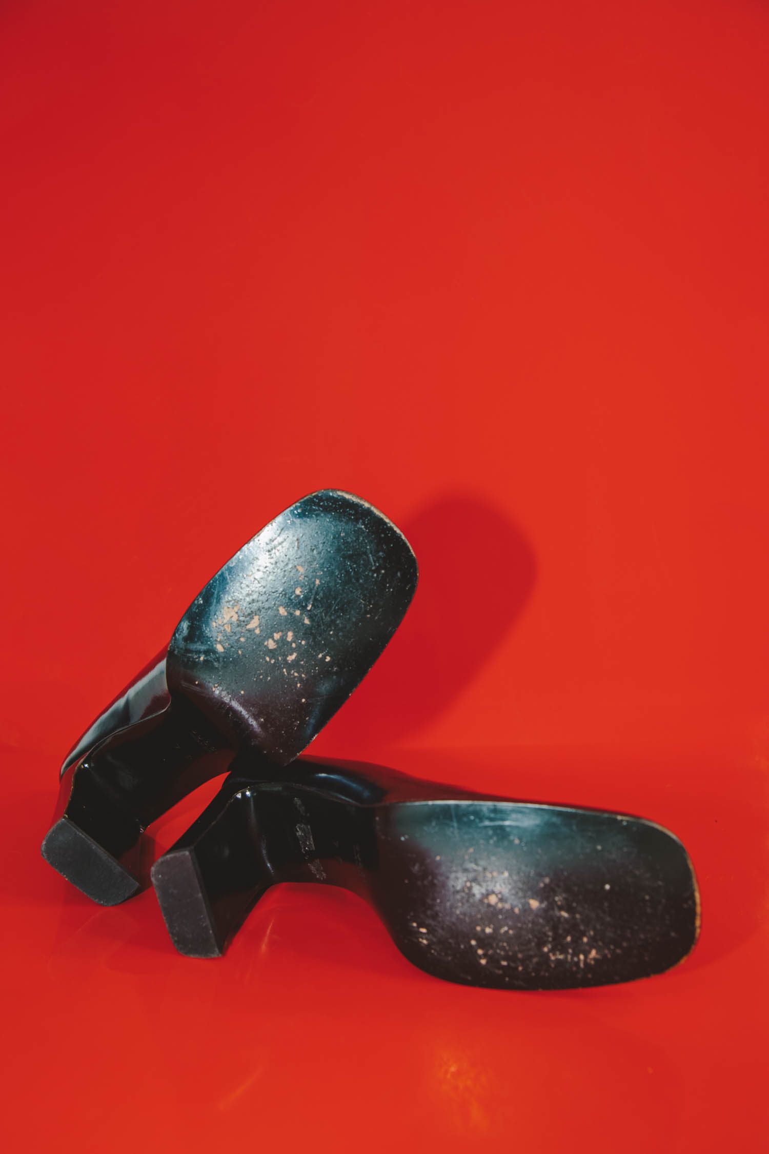 Gucci Pumps aus glänzendem Leder in Blau