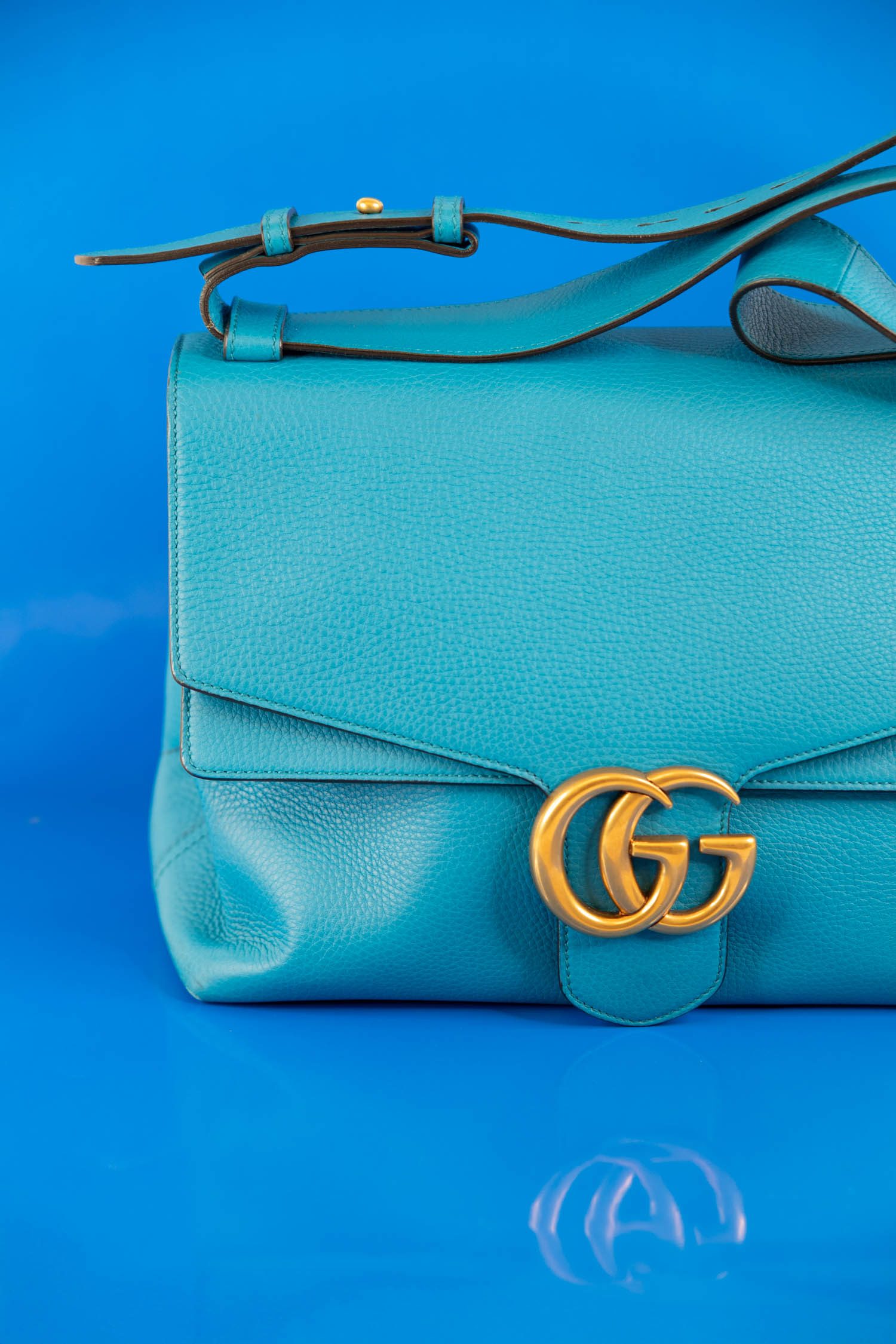 Thumbnail of http://Gucci%20Marmont%20Umhängetasche%20in%20Hellblau