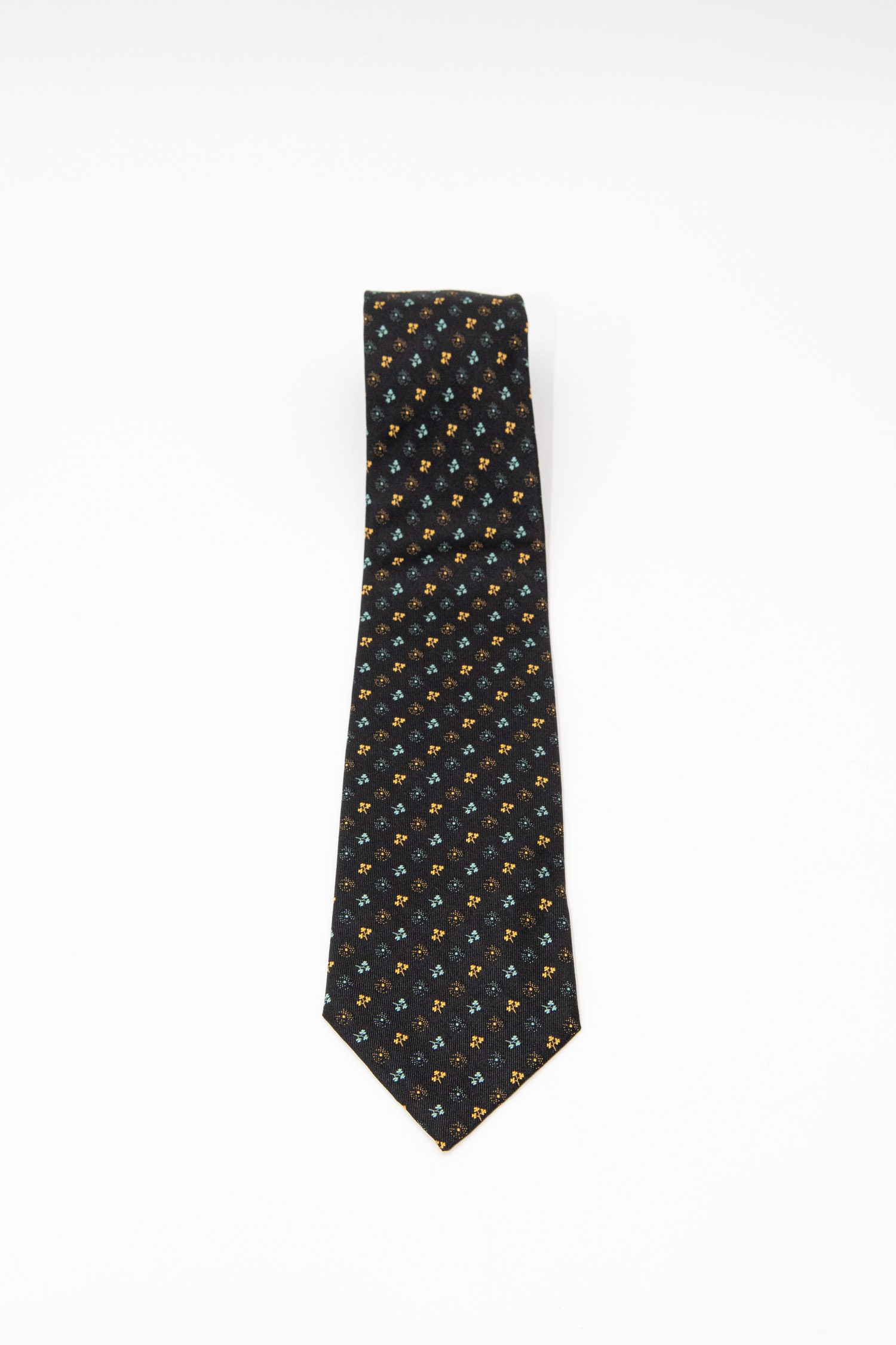 Hermès Krawatte mit Blüten-Motiv in Schwarz