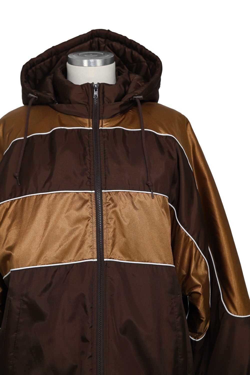 Thumbnail of http://Supreme%20Jacke%20in%20Dunkelbraun%20und%20Braun