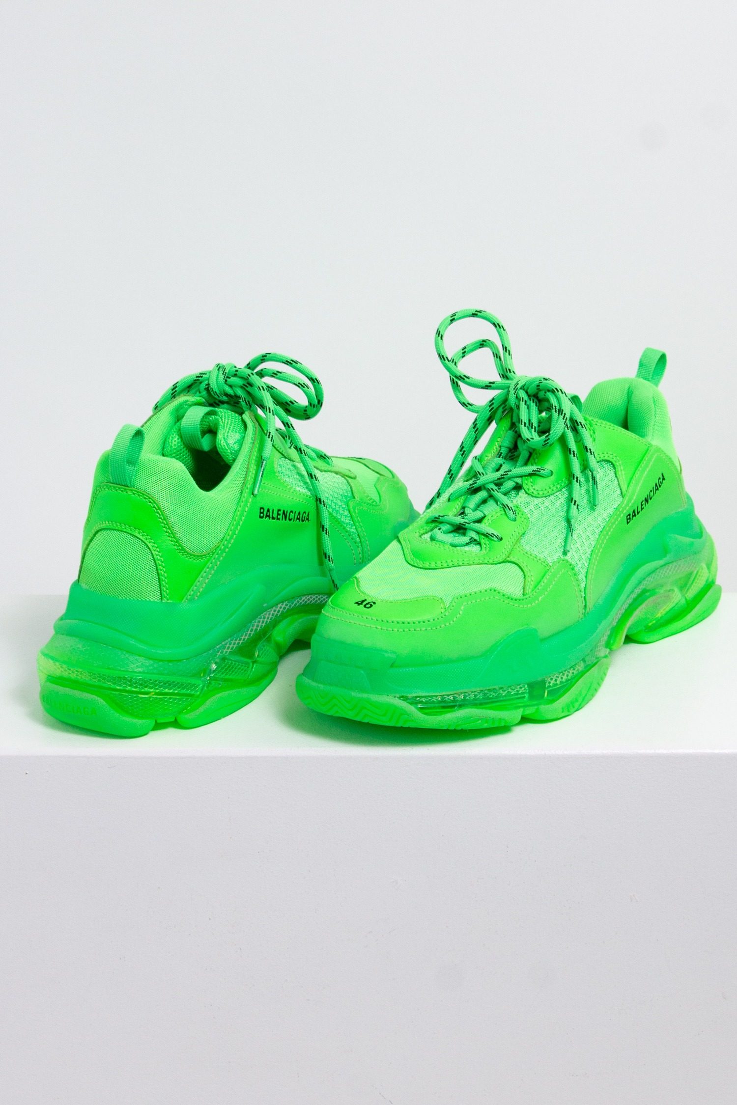 Balenciaga "Triple S" Sneaker in strahlendem grün