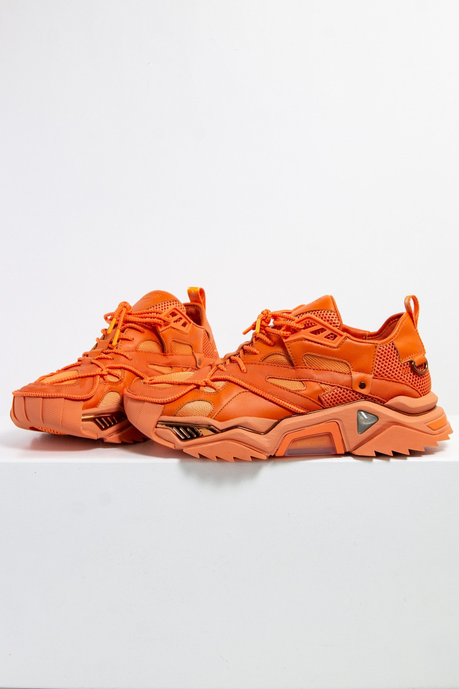Calvin Klein "Strike 205" Sneaker in orange mit Details im Metallic-Look