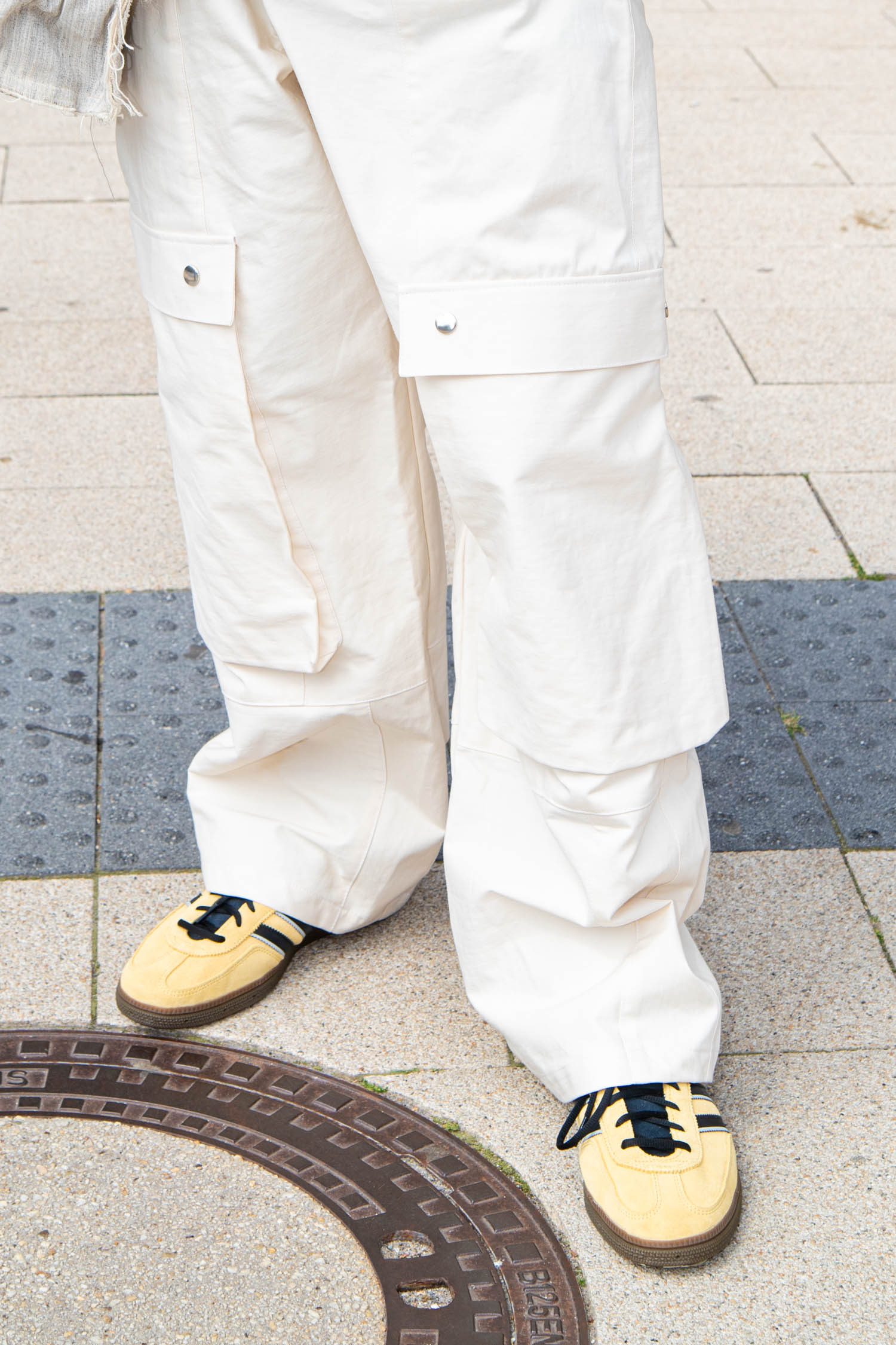 Thumbnail of http://Adidas%20Originals%20Handball%20Spezial%20in%20Vanille%20und%20Schwarz