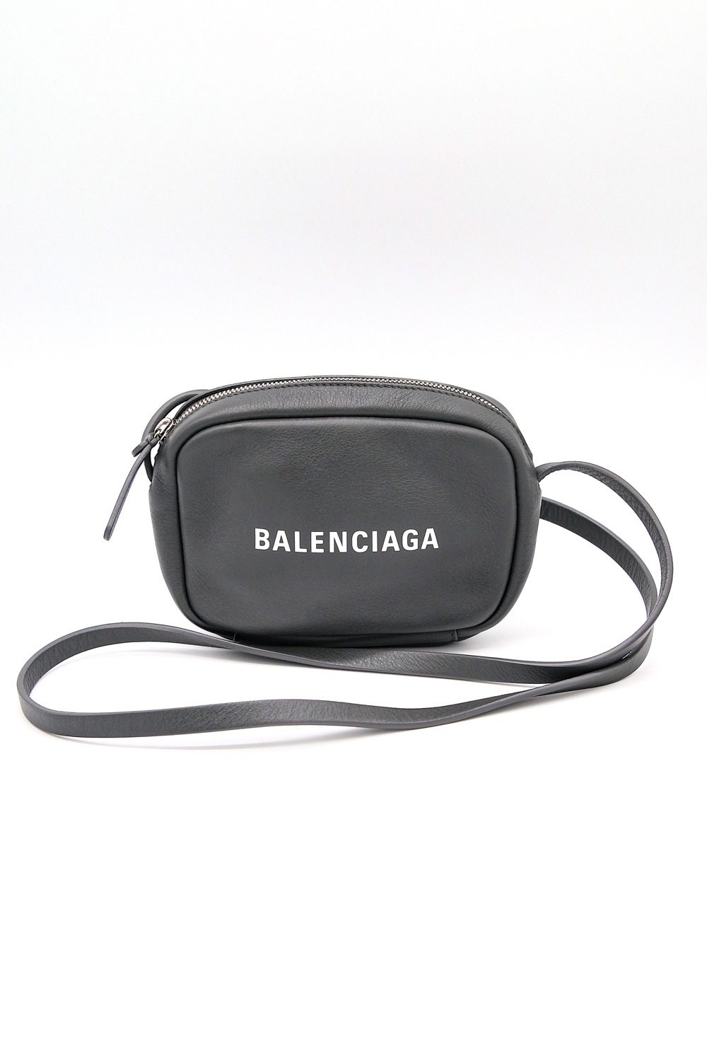 Thumbnail of http://Balenciaga%20Schultertasche%20in%20Anthrazit