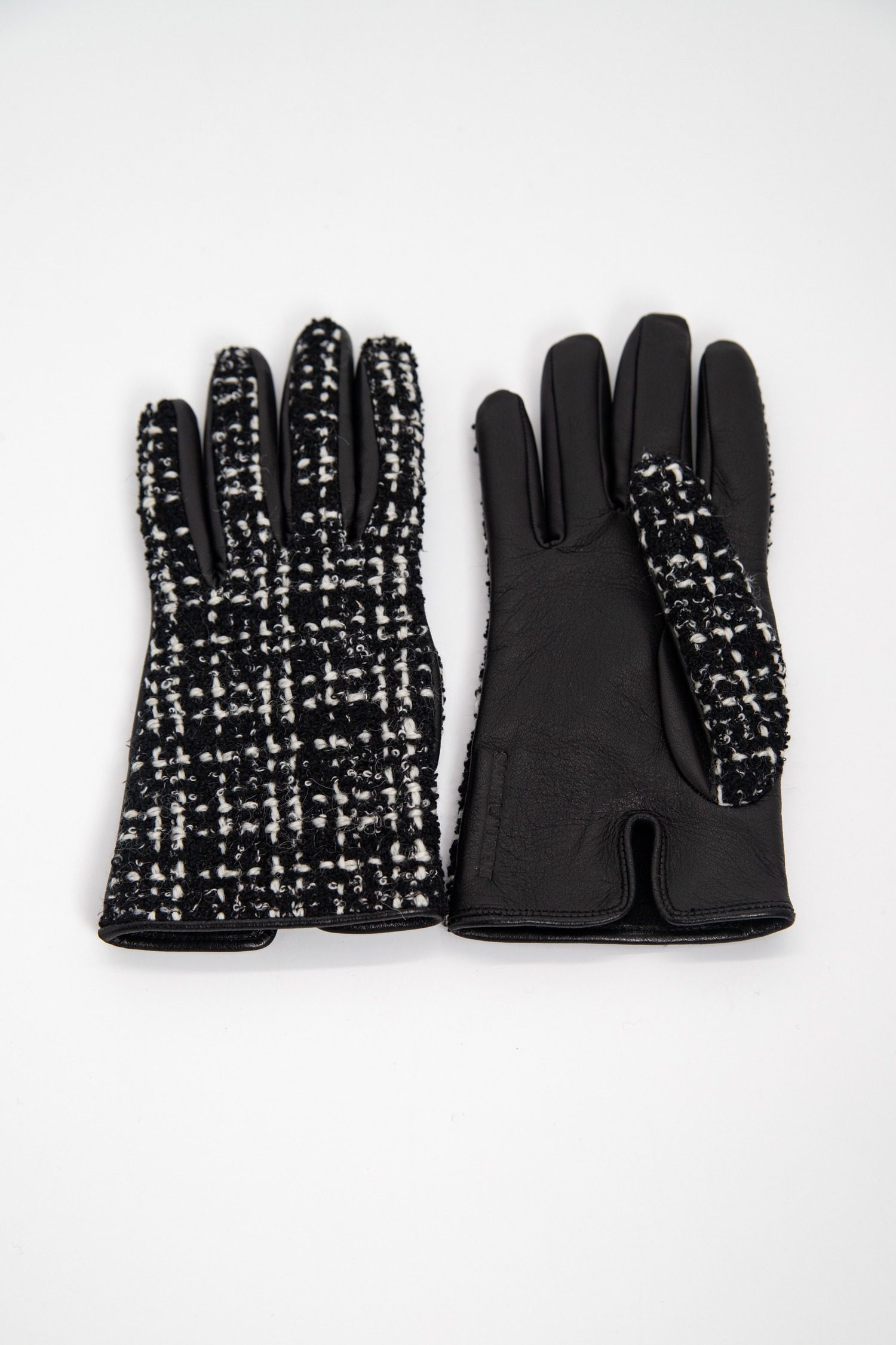 Thumbnail of http://Saint%20Laurent%20Tweed%20Handschuhe%20Schwarz%20und%20Weiß