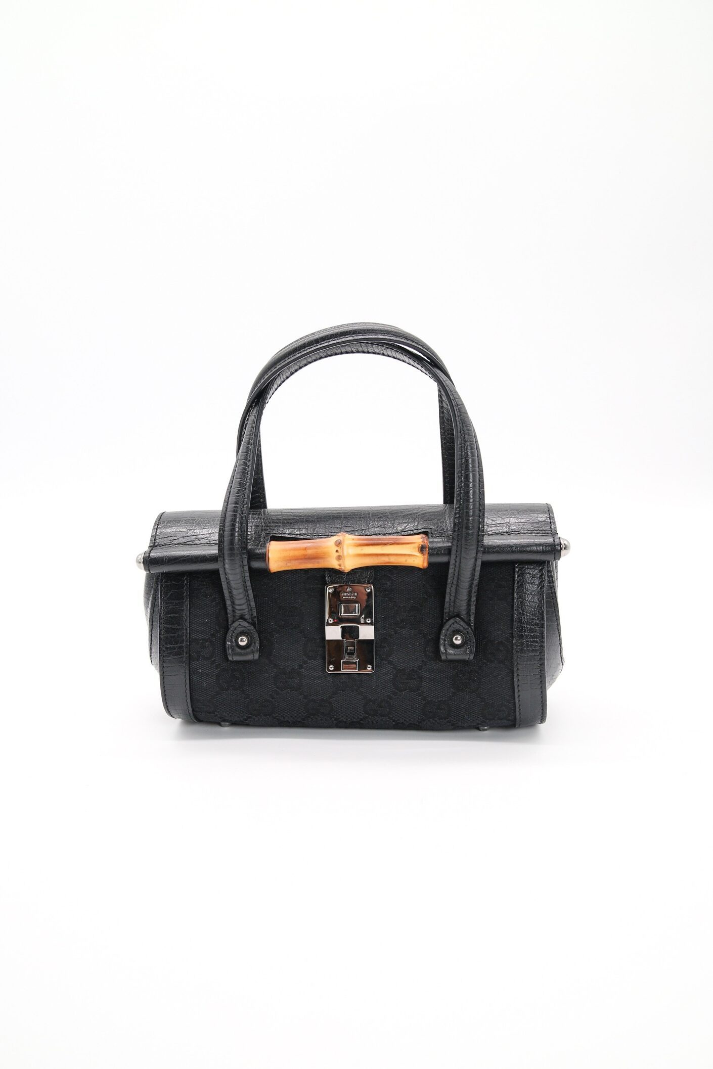 Thumbnail of http://Gucci%20Bamboo%20Bullet%20Tasche%20in%20Schwarz