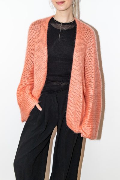 Items 14 lockere Strickjacke in Apricot
