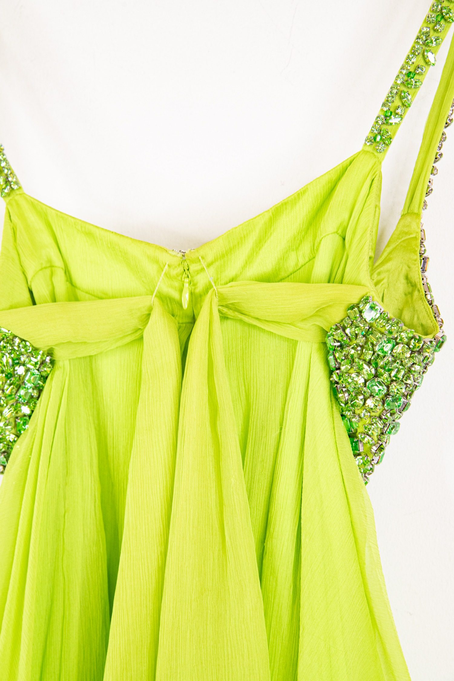 Thumbnail of http://Jenny%20Packham%20Empire-Abendkleid%20mit%20Schmucksteinen%20in%20Grün