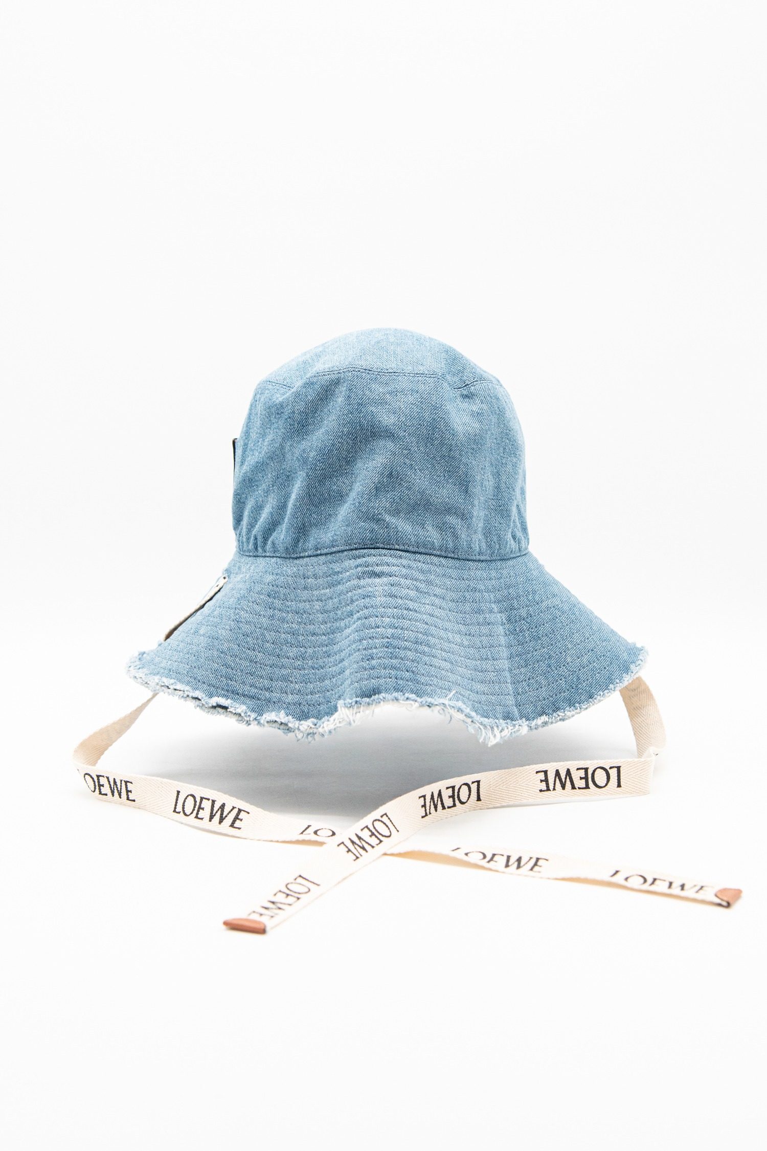 Thumbnail of http://Loewe%20Paula's%20Ibiza%20Fischerhut%20aus%20Denim