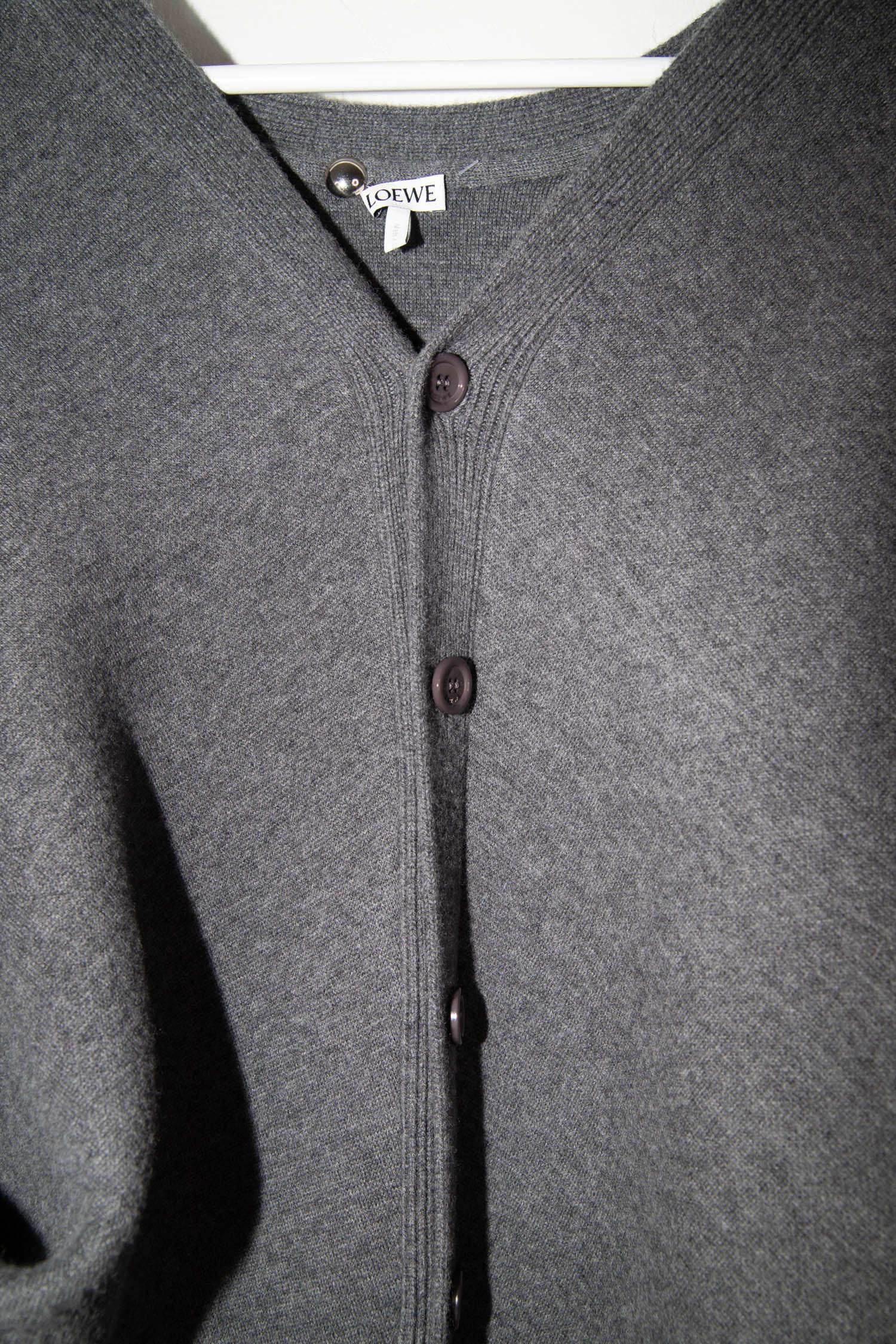 Thumbnail of http://Loewe%20Maxi-Strickjacke%20mit%20Knopfreihe%20in%20Dunkelgraux