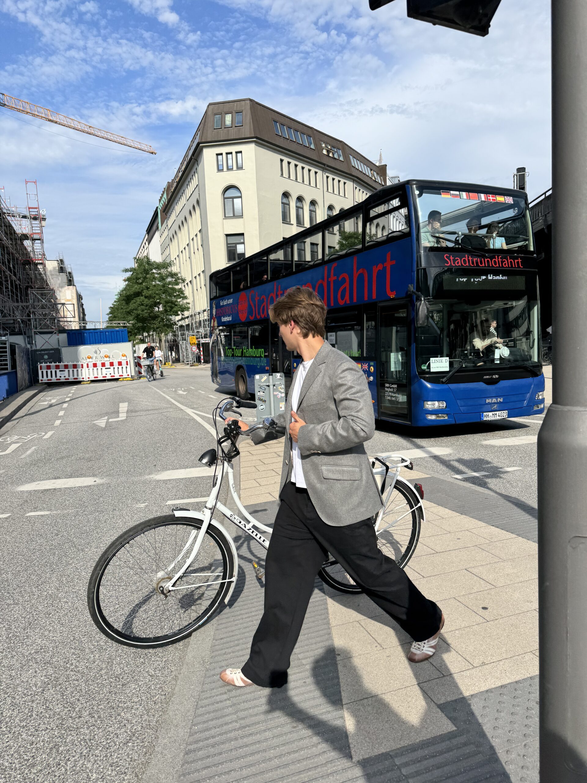Thumbnail of http://Loro-Piana-Herren-Bekleidung-Cashmere-Blazer-Grau