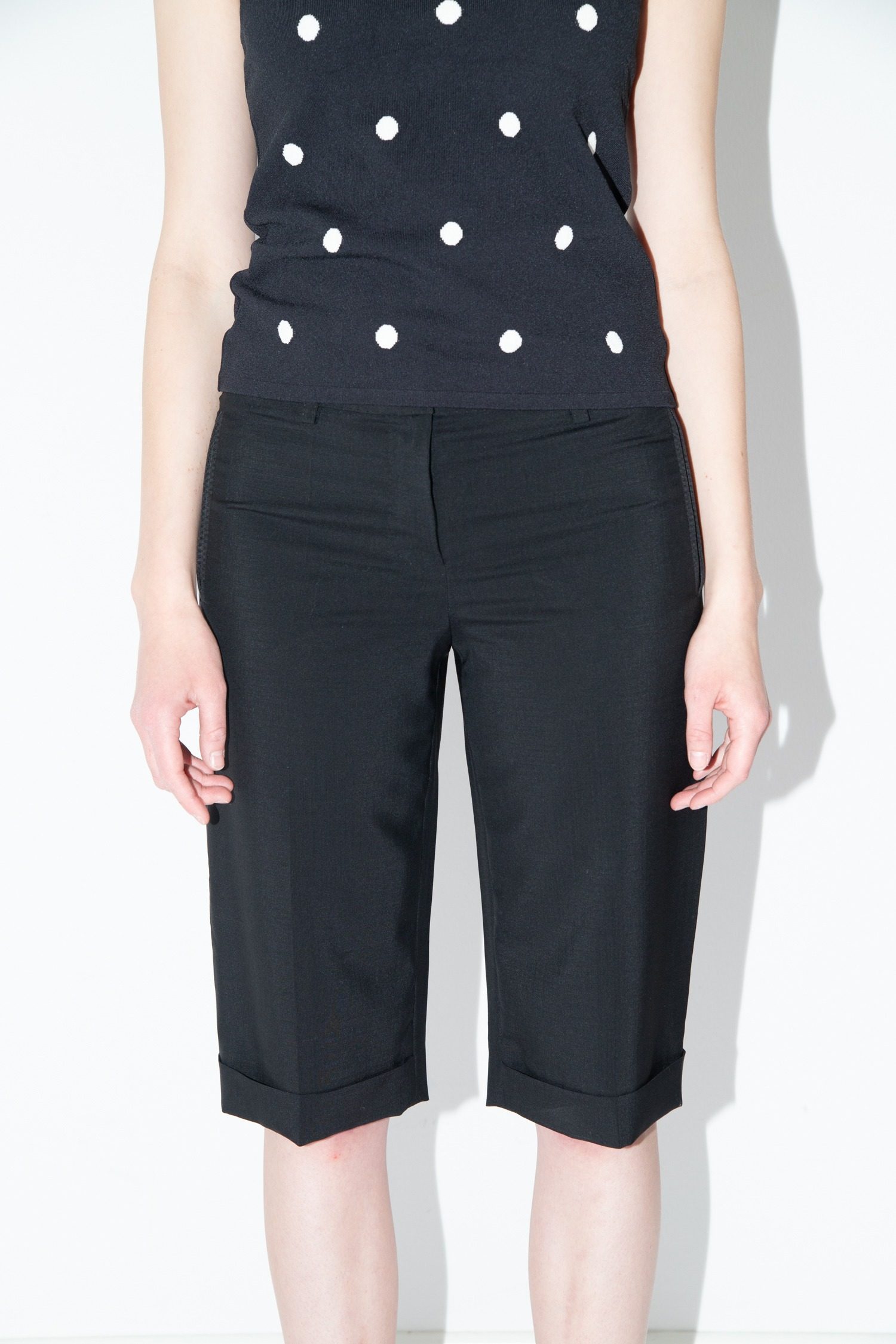 Thumbnail of http://Louis%20Vuitton%20Bermudashorts%20in%20Schwarz
