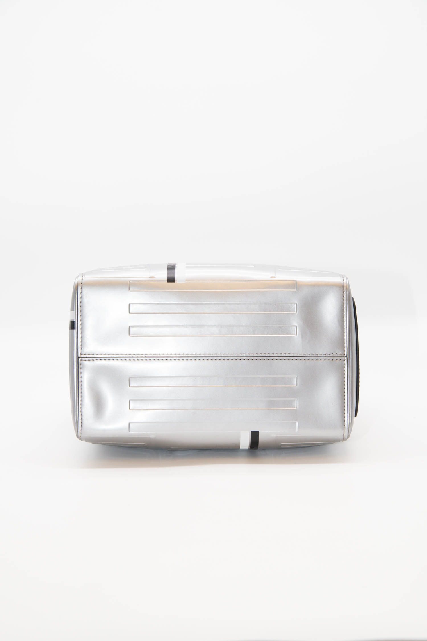 Thumbnail of http://Louis%20Vuitton%20Speedy%2025%20in%20Space-Optik