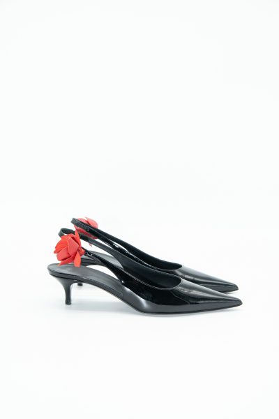 Magda Butrym Slingback-Pumps mit Rose in Schwarz und Rot
