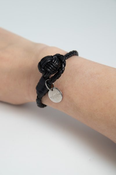 Bottega Veneta Armband mit Intrecciato-Knoten in Schwarz