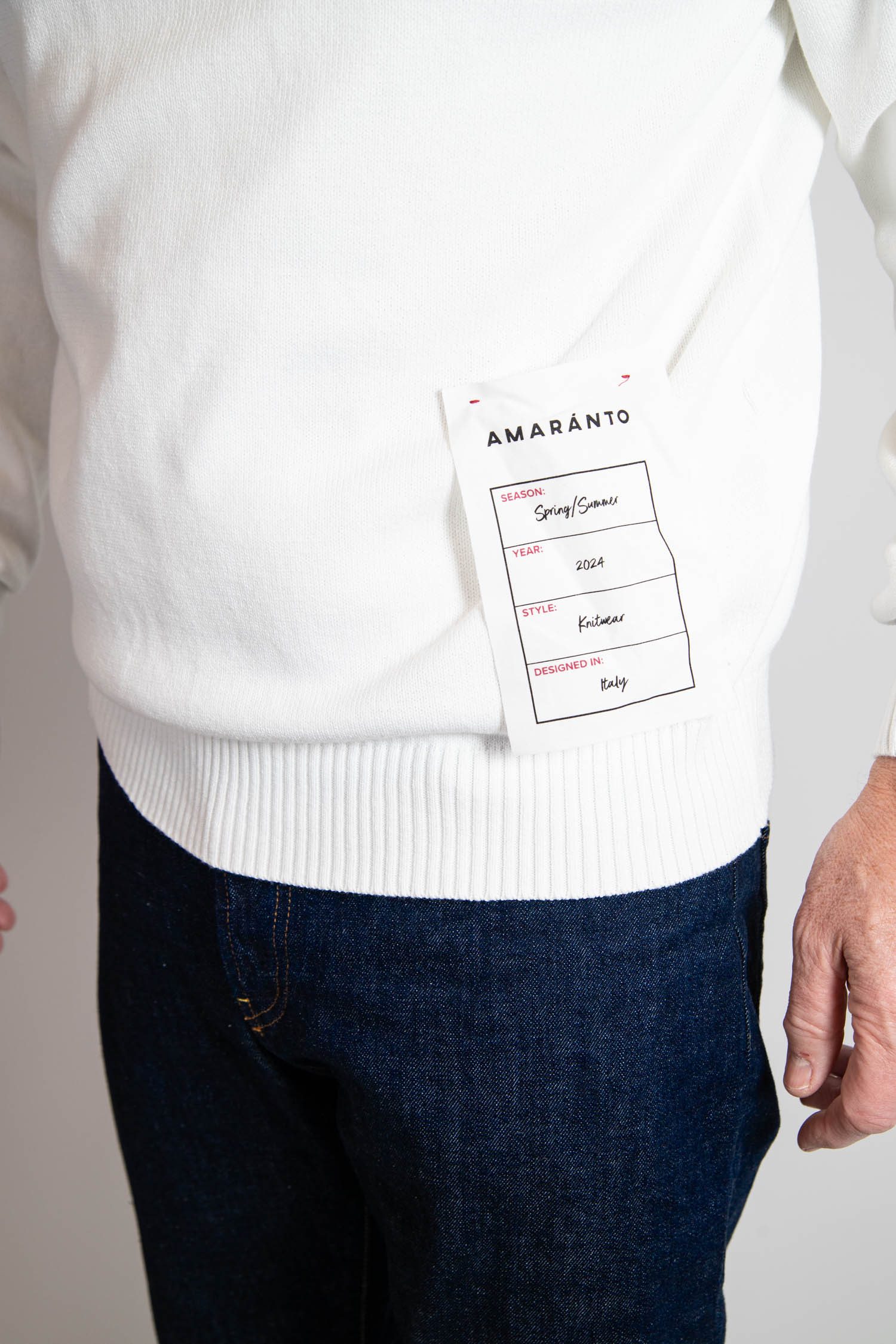 Thumbnail of http://Amaranto%20Strickpullover%20mit%20Kapuze%20in%20Weiß