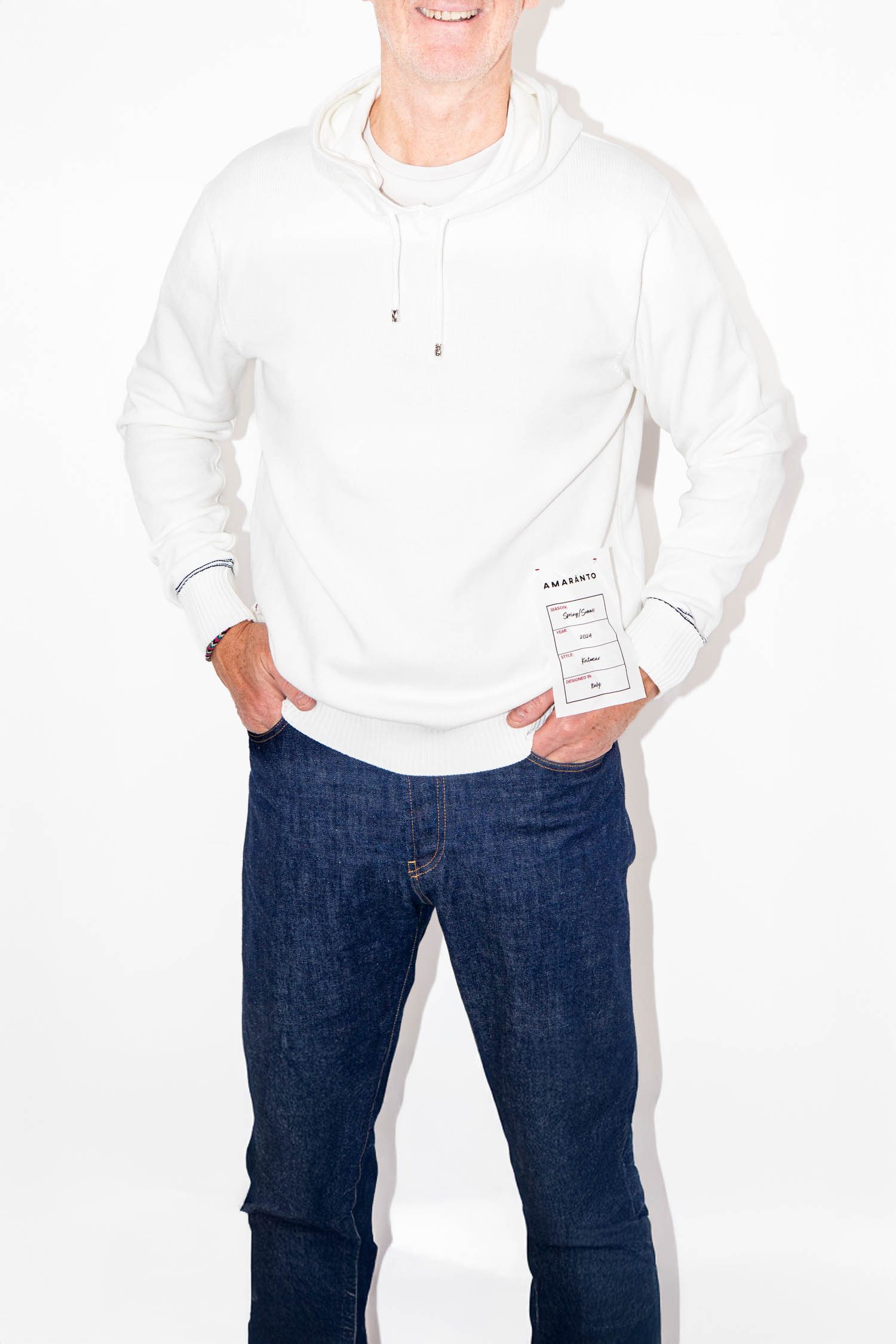Thumbnail of http://Amaranto%20Strickpullover%20mit%20Kapuze%20in%20Weiß