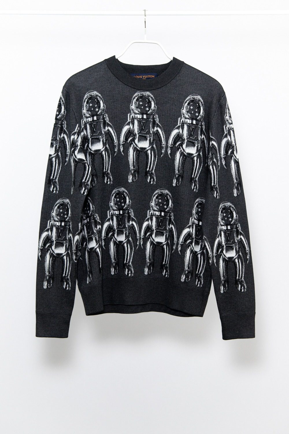 Thumbnail of http://Louis%20Vuitton%20Strickpullover%20mit%20Astronaut-Motiv