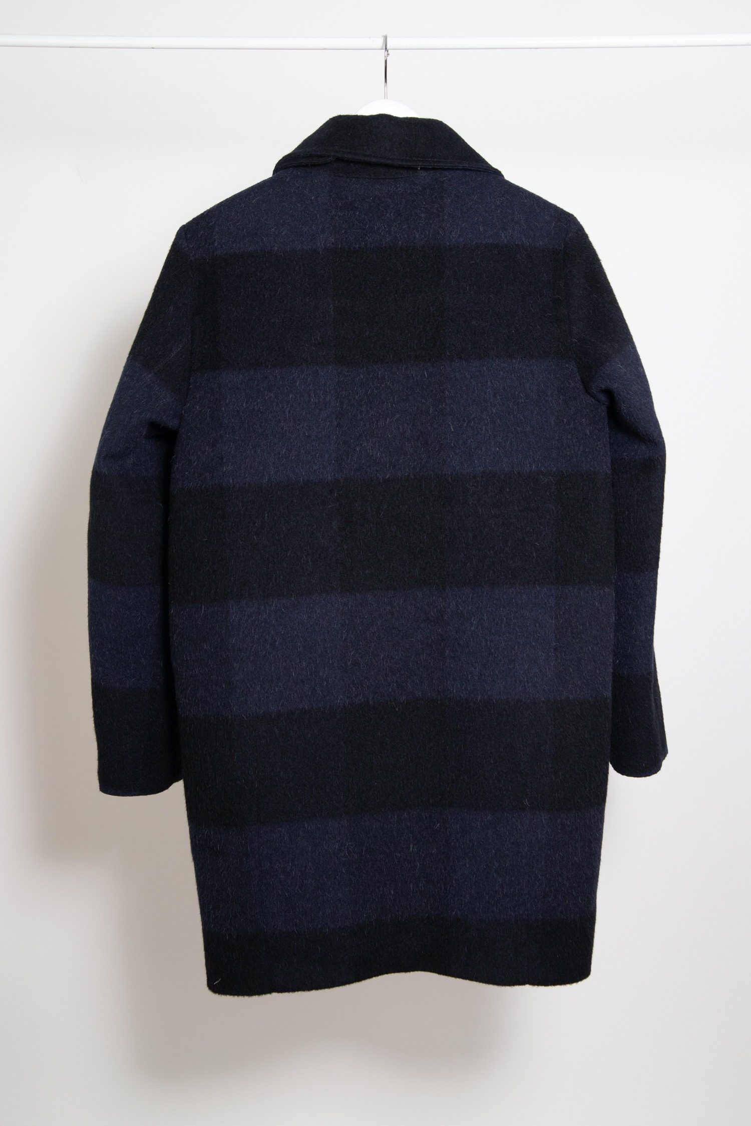 Thumbnail of http://Woolrich%20Mantel%20mit%20Streifen%20in%20Dunkelblau%20und%20Schwarz