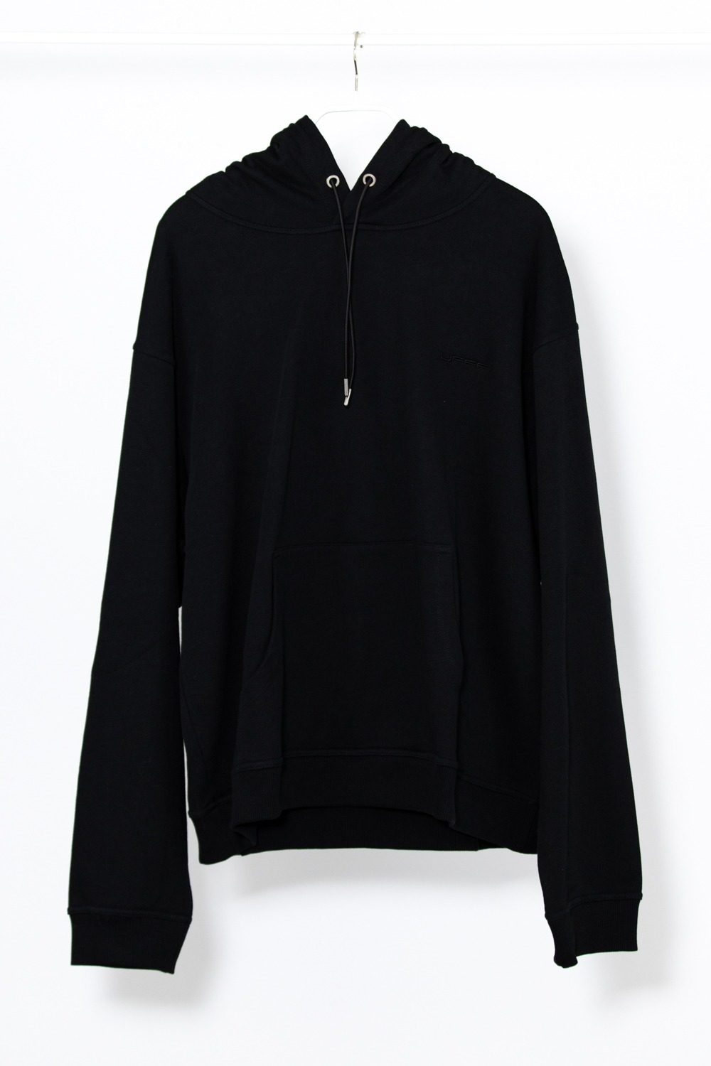 Thumbnail of http://UFFF%20Hoodie%20in%20Schwarz%20mit%20Stickerei