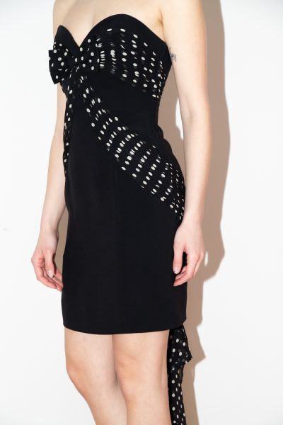 Moschino "Cruise me Baby" trägerloses Minikleid mit Punkten in Schwarz