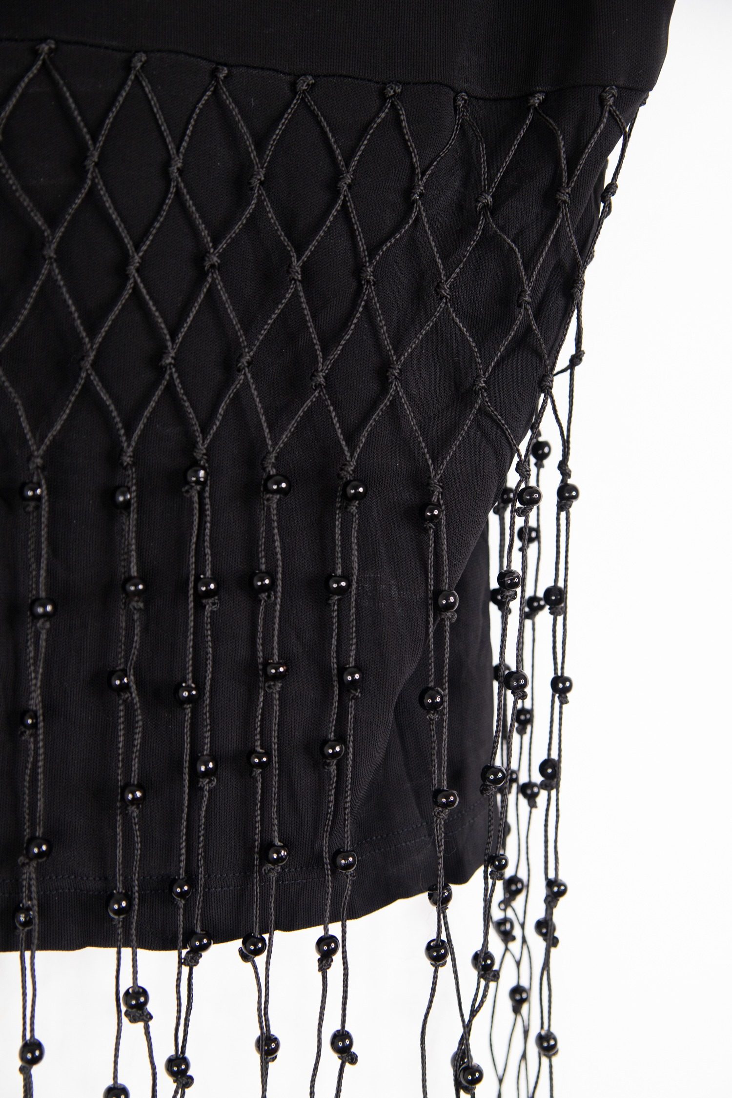 Thumbnail of http://Vintage%20Mugler%20Top%20mit%20Perlenfransen%20in%20Schwarz