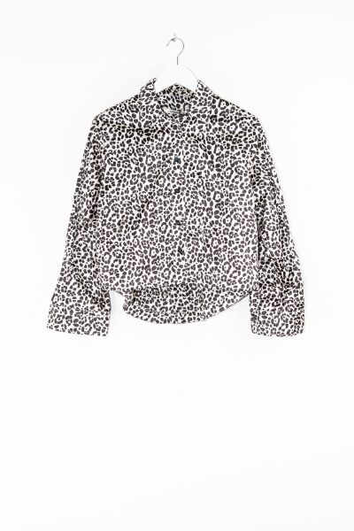 Odeeh Bluse mit Leomuster in Hellgrau und Schwarz