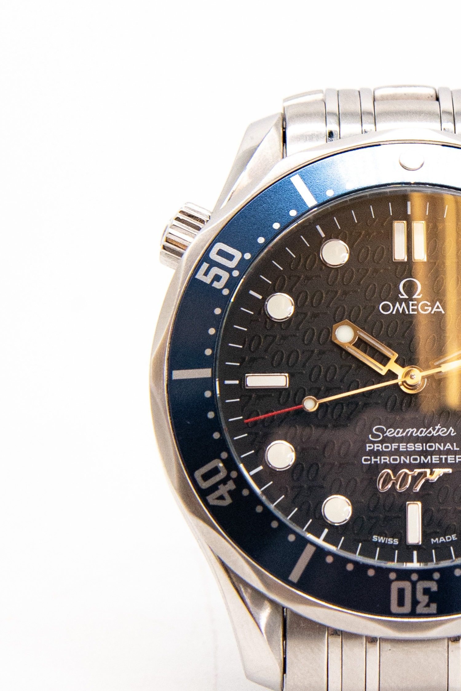 Thumbnail of http://Omega%20Seamaster%20Professional%20007%20Chronometer%20Uhr%20in%20Blau%20und%20Schwarz
