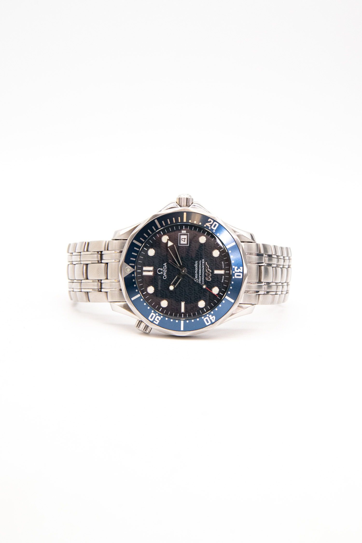 Thumbnail of http://Omega%20Seamaster%20Professional%20007%20Chronometer%20Uhr%20in%20Blau%20und%20Schwarz