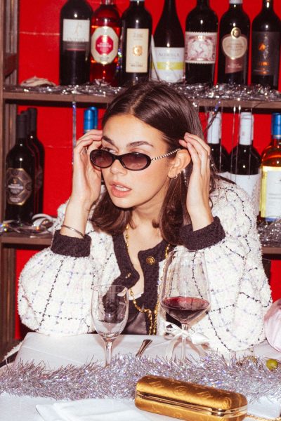 Vintage Escada Sonnenbrille mit Strasskette in Schwarz