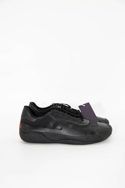 Prada x Adidas "Luna Rossa 21" Sneaker in Schwarz