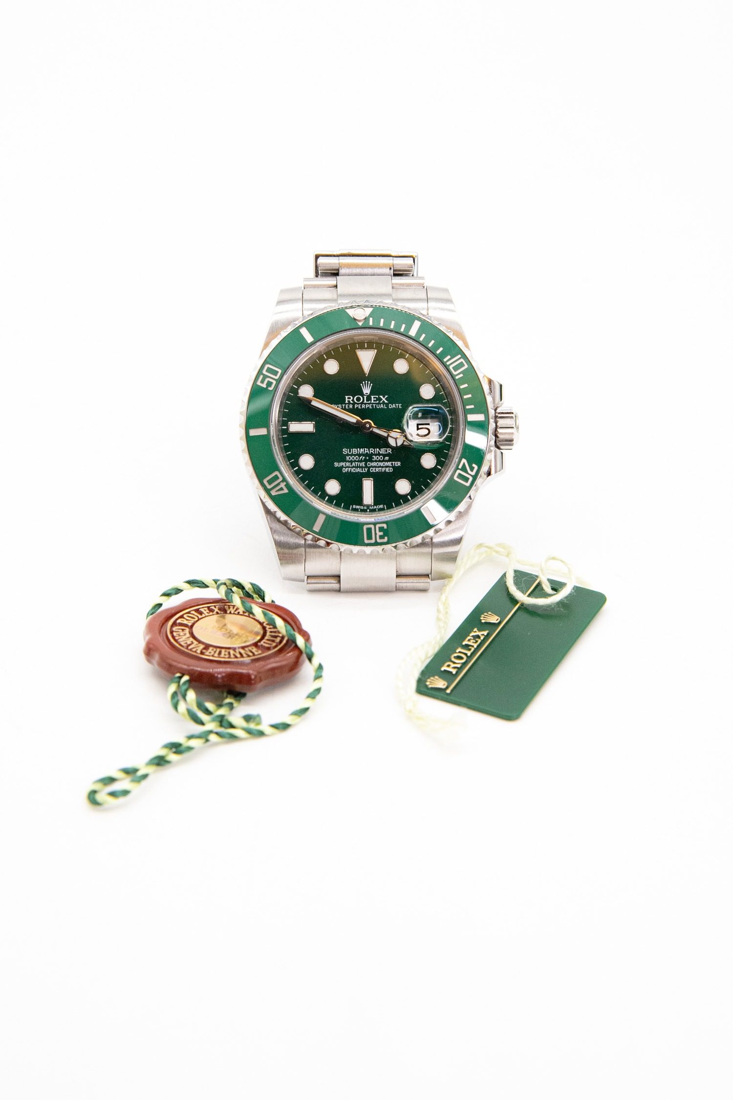 Thumbnail of http://Rolex%20Oyster%20Perpetual%20Hulk%20Uhr%20in%20Silber%20und%20Grün