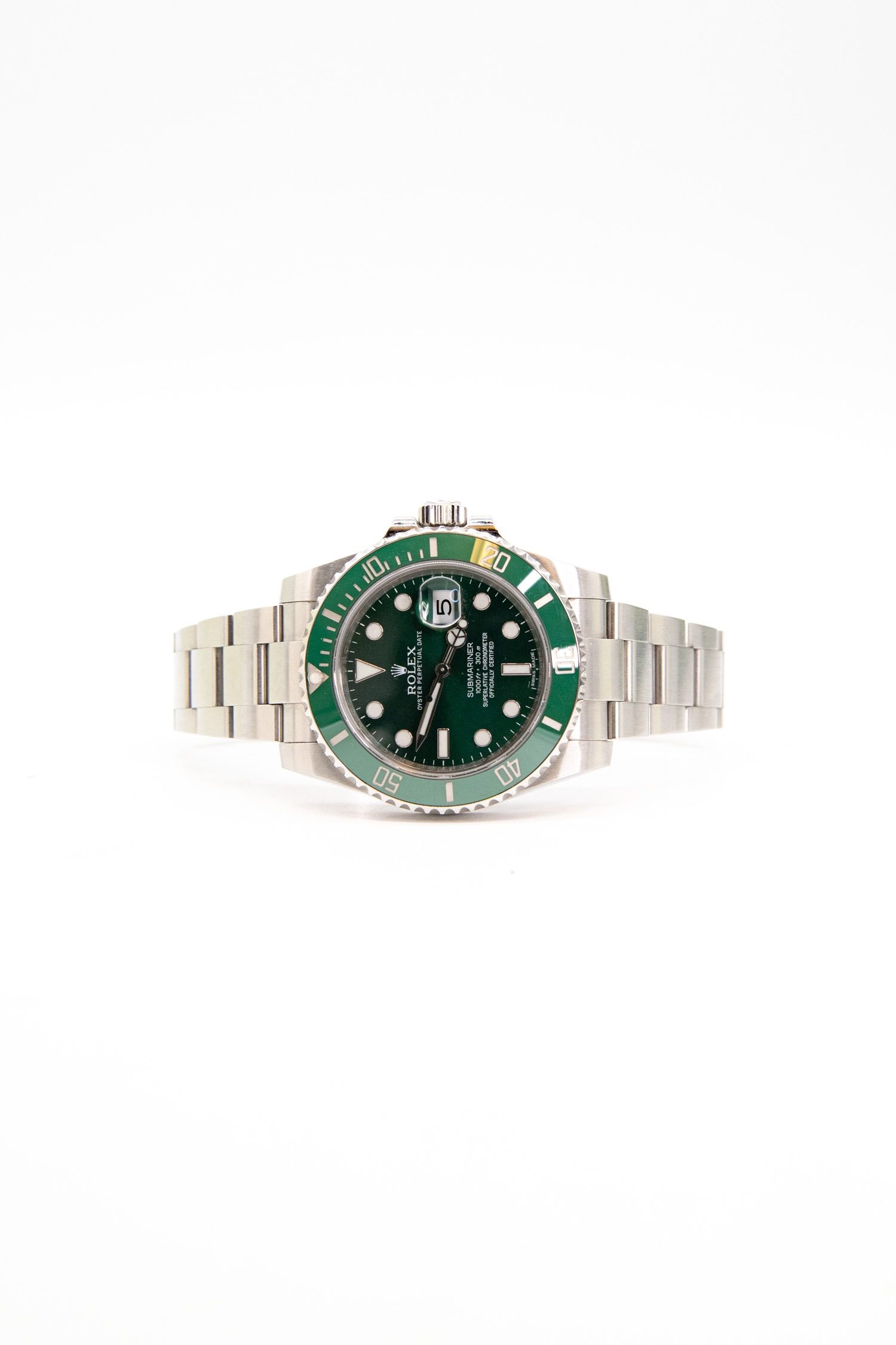 Thumbnail of http://Rolex%20Oyster%20Perpetual%20Hulk%20Uhr%20in%20Silber%20und%20Grün