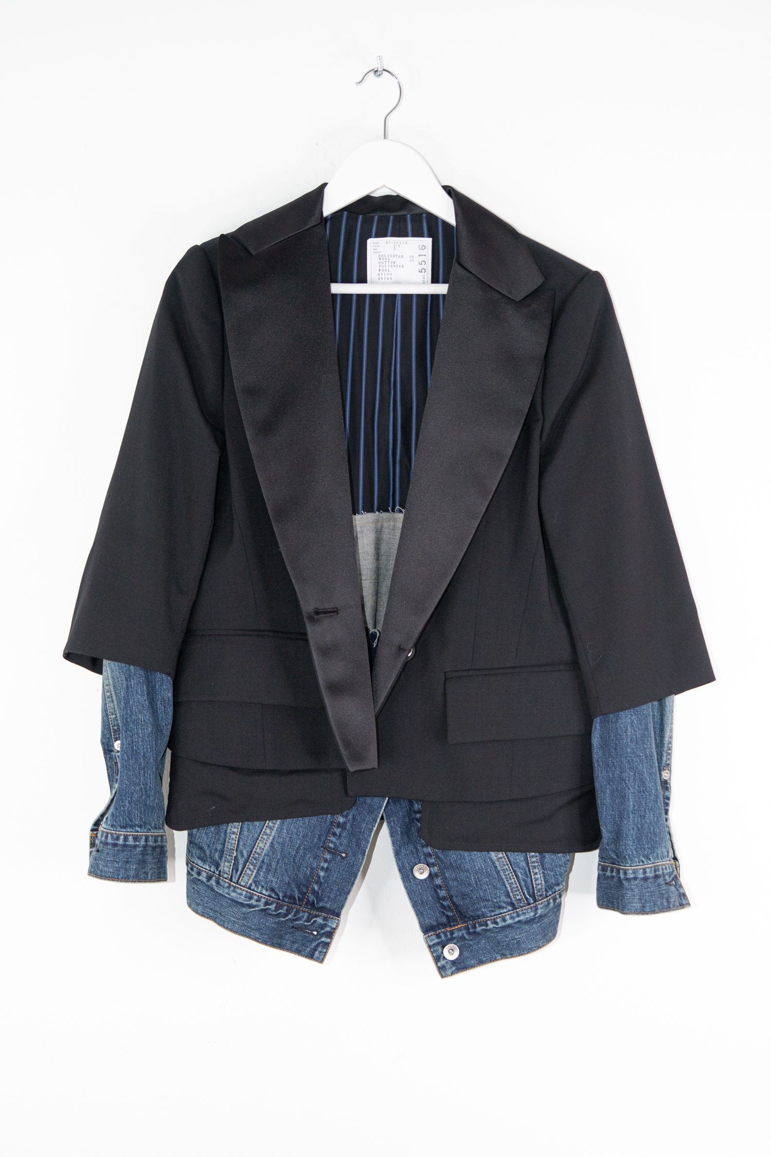 Sacai Smokingjacke mit Denim-Details in Schwarz und Dunkelblau