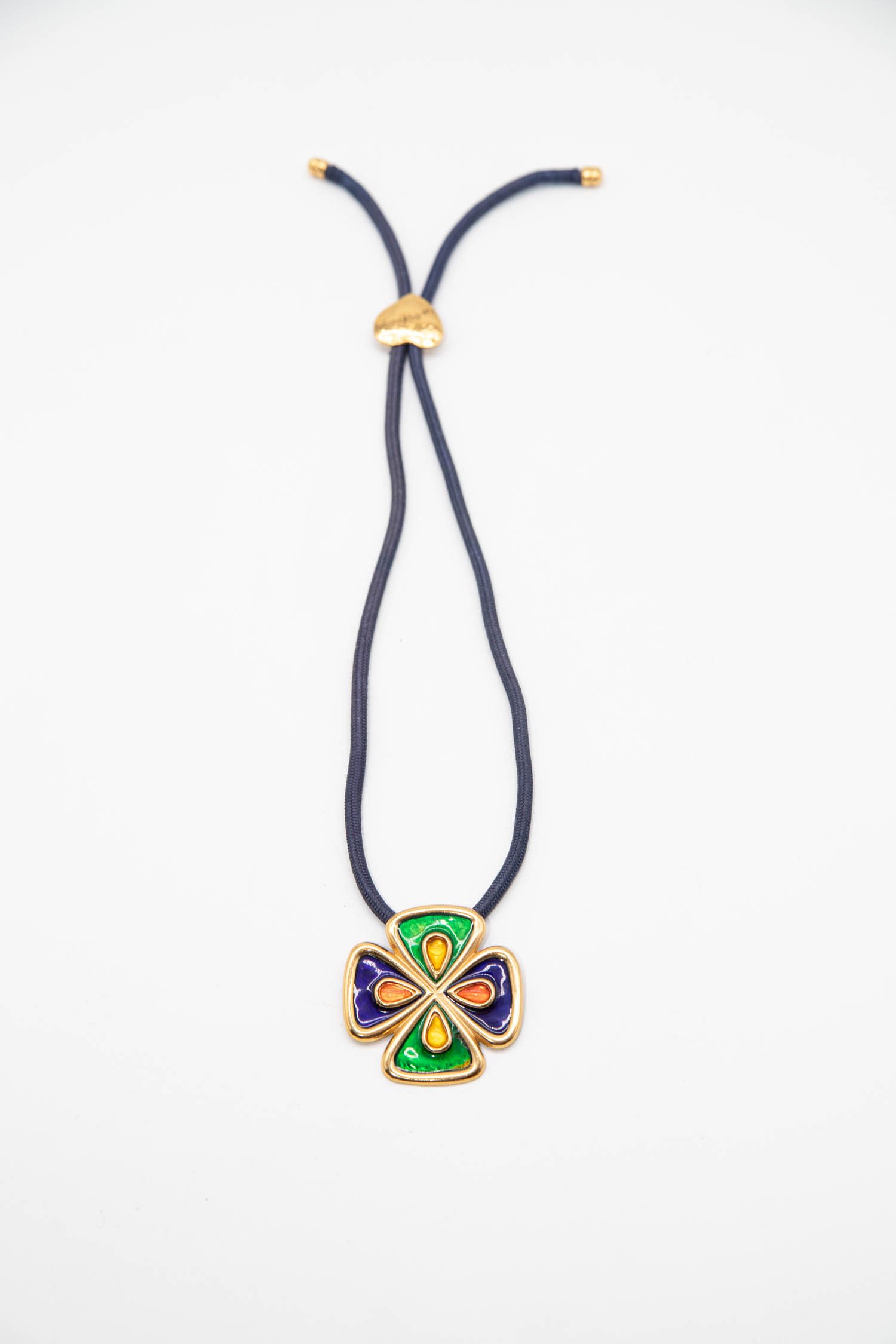 Saint Laurent Vintage Kette mit Kleeblatt-Anhänger