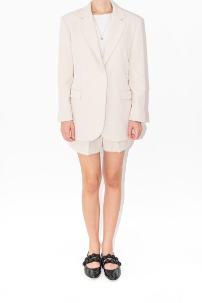 Sandro Set aus Blazer und Shorts in Hellbeige