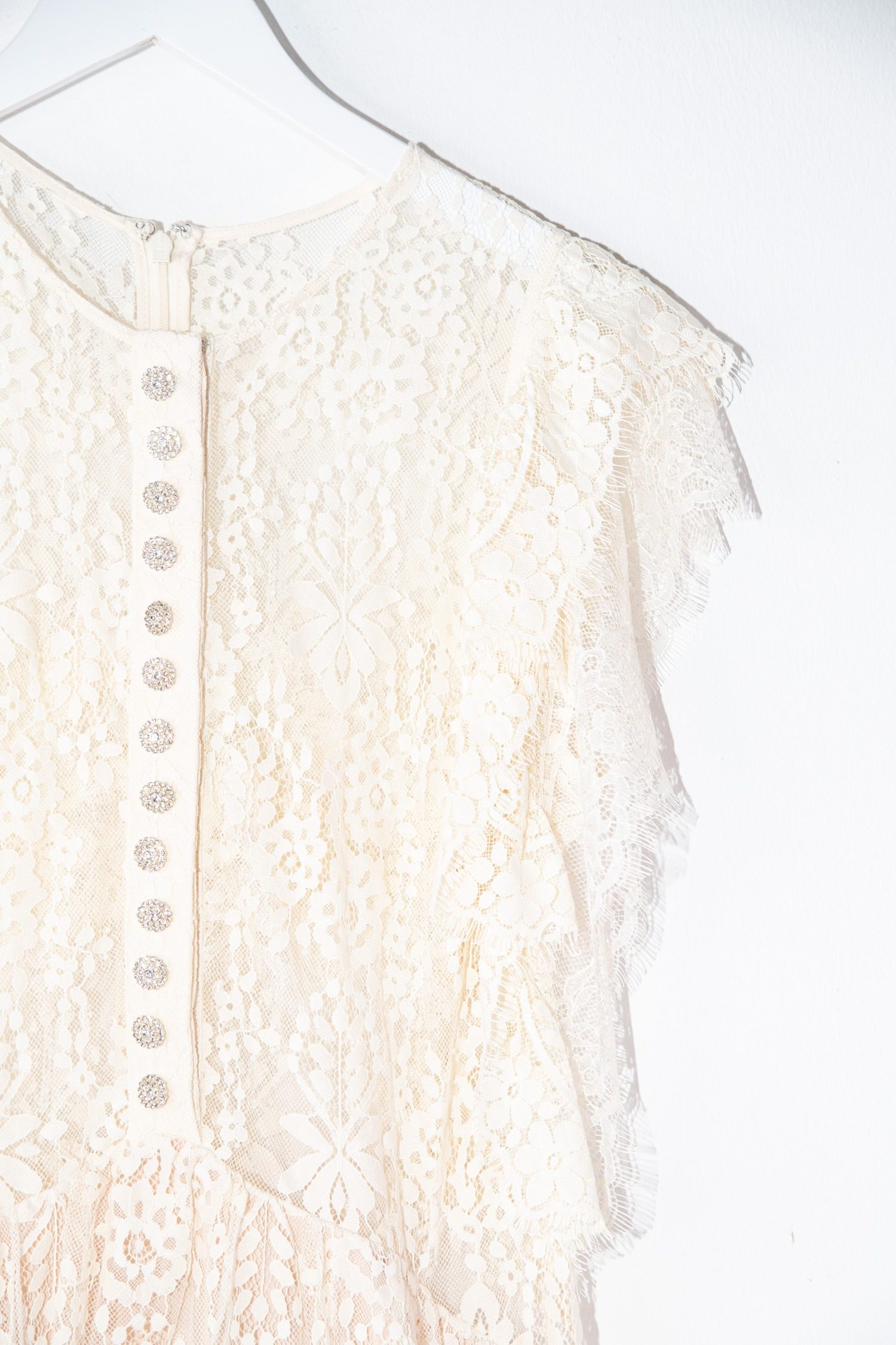 Thumbnail of http://Self-portrait%20Maxi-Spitzenkleid%20in%20Natur-Beige