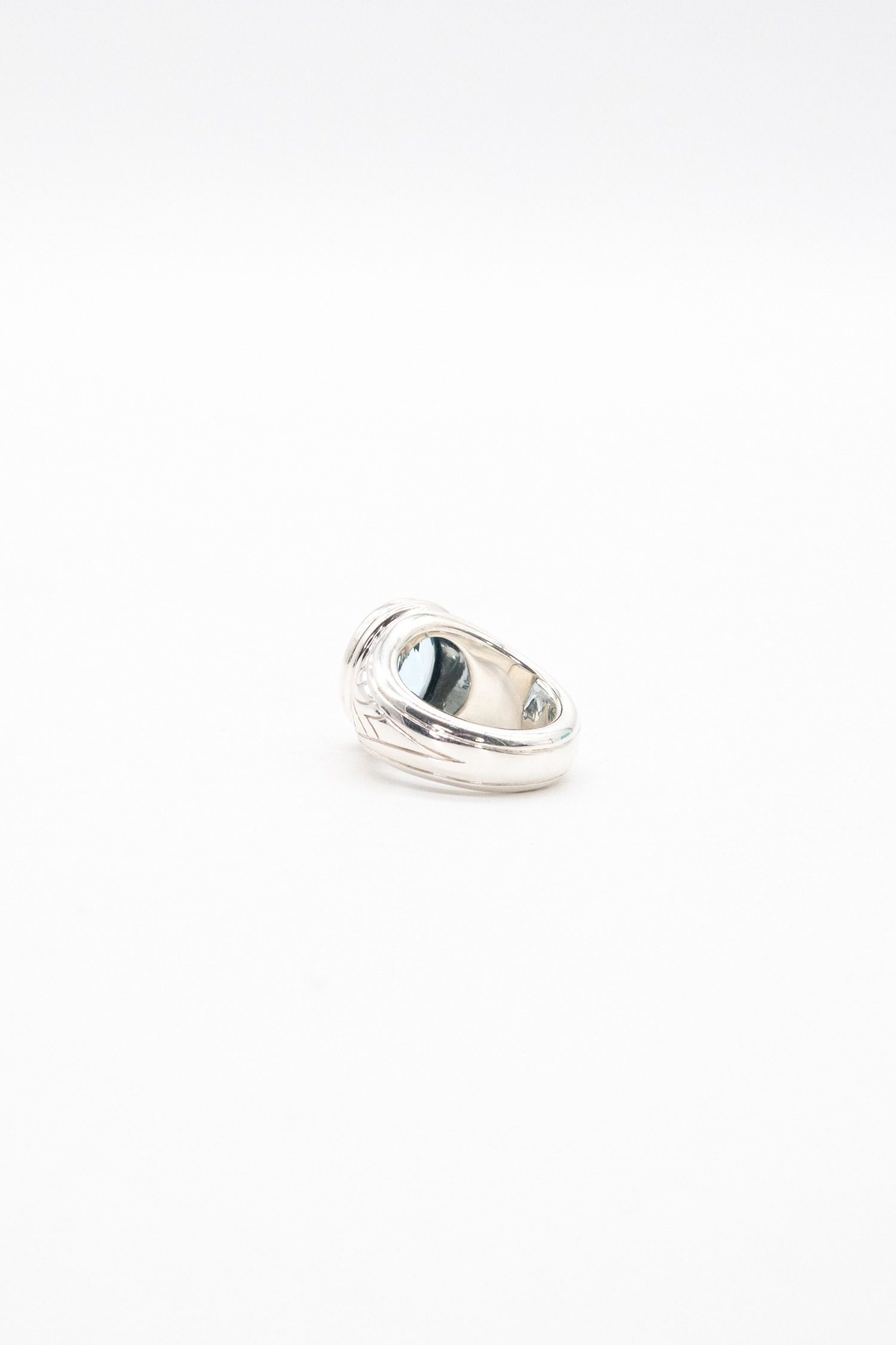 Thumbnail of http://Warnika%20von%20Saucken%20Tansania-Ring%20in%20hellblau