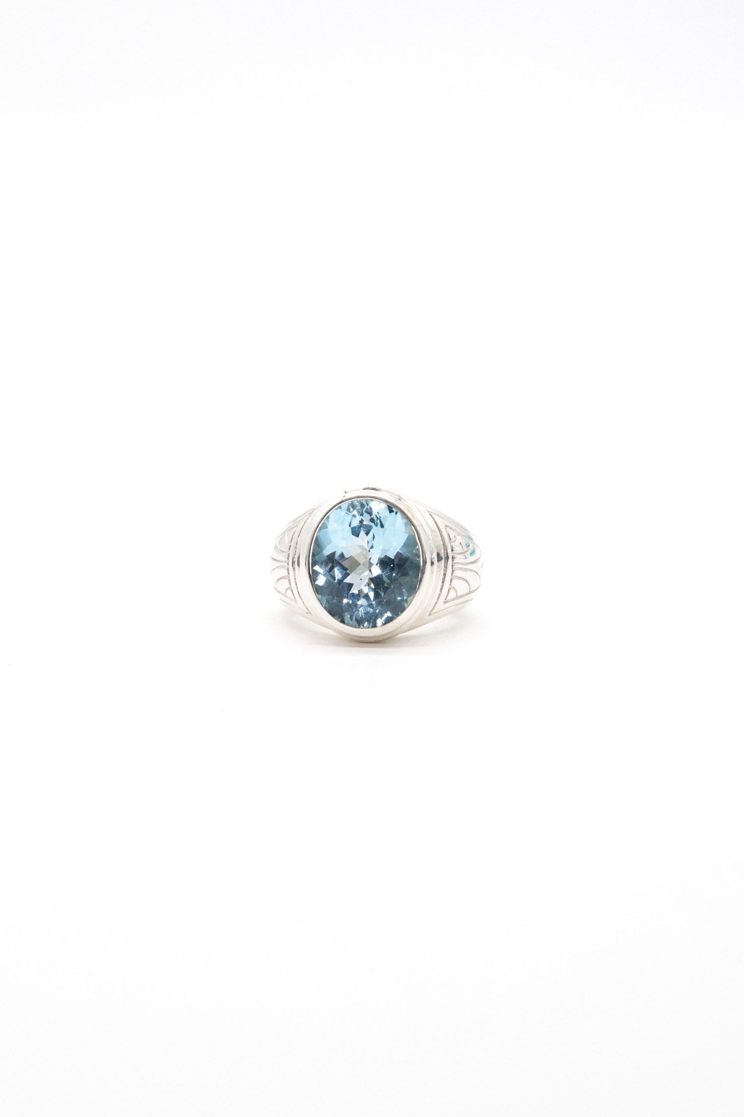 Thumbnail of http://Warnika%20von%20Saucken%20Tansania-Ring%20in%20hellblau