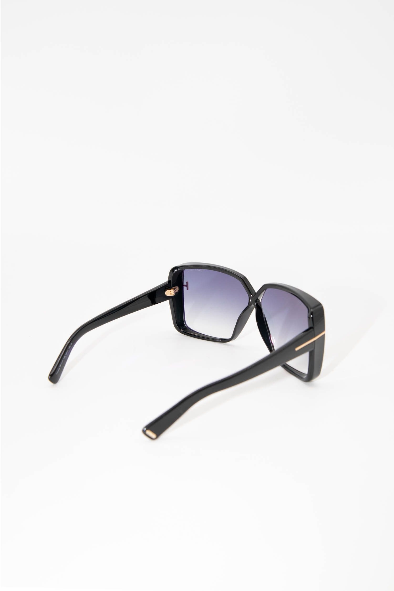 Thumbnail of http://Tom%20Ford%20Yvonne%20Sonnenbrille%20in%20Schwarz