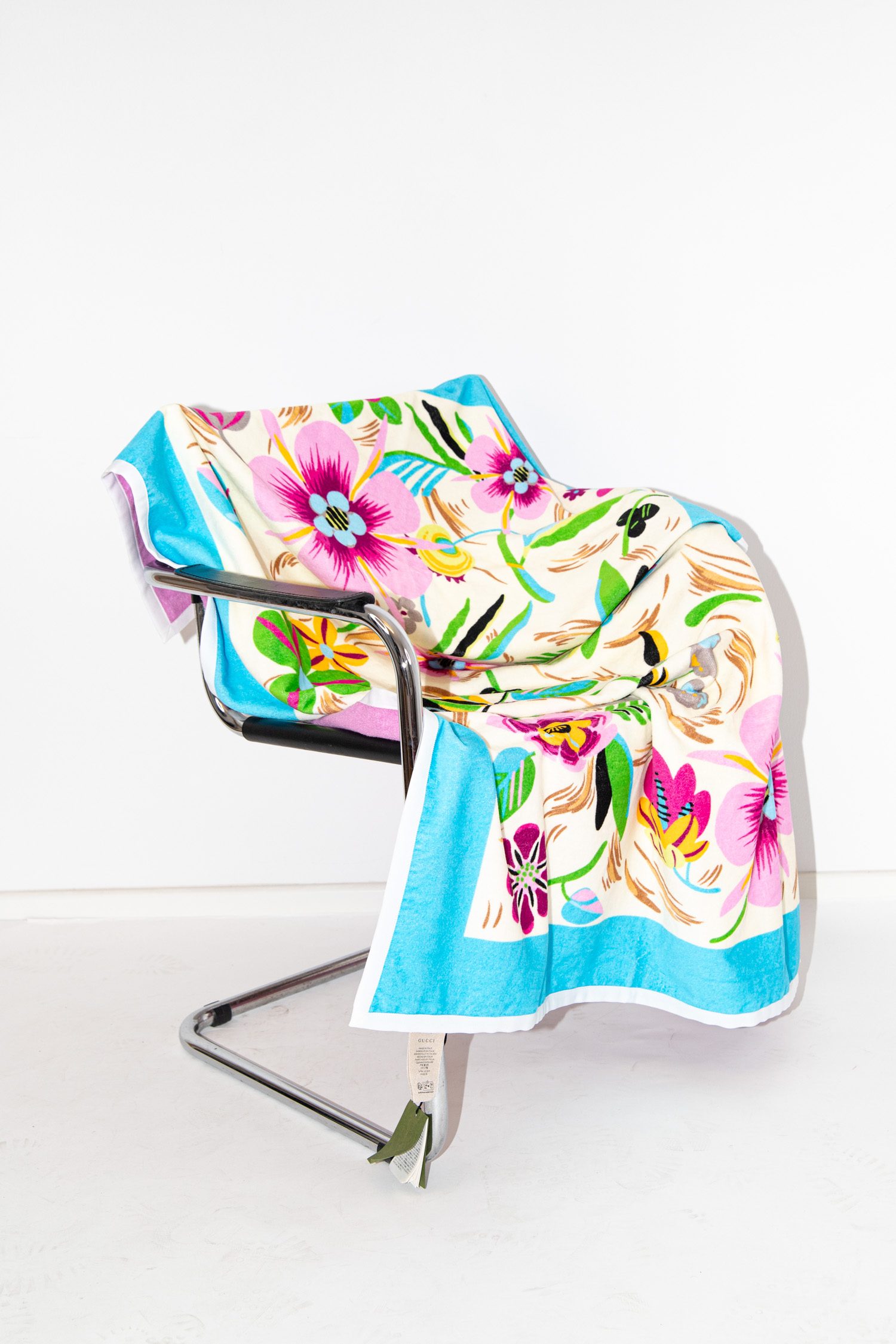 Gucci Badetuch mit floralen Motiven