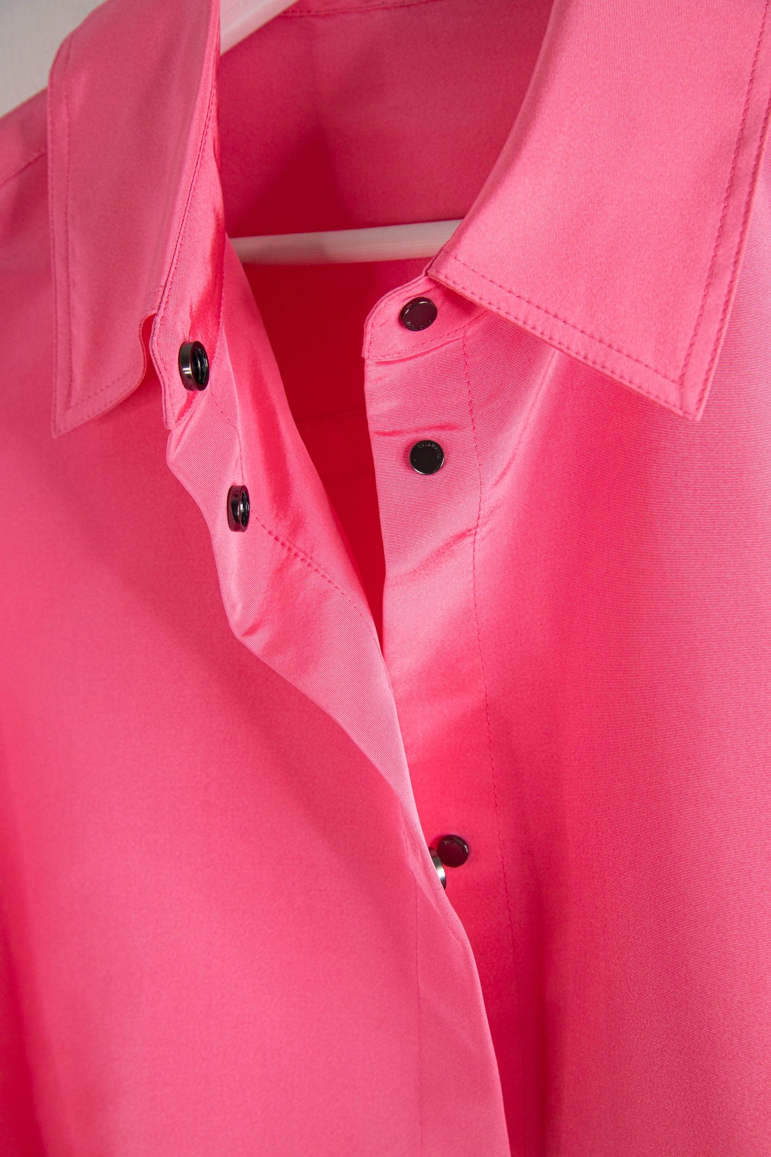 Thumbnail of http://Valentino%20Oversized%20Bluse%20aus%20Seide%20in%20Pink