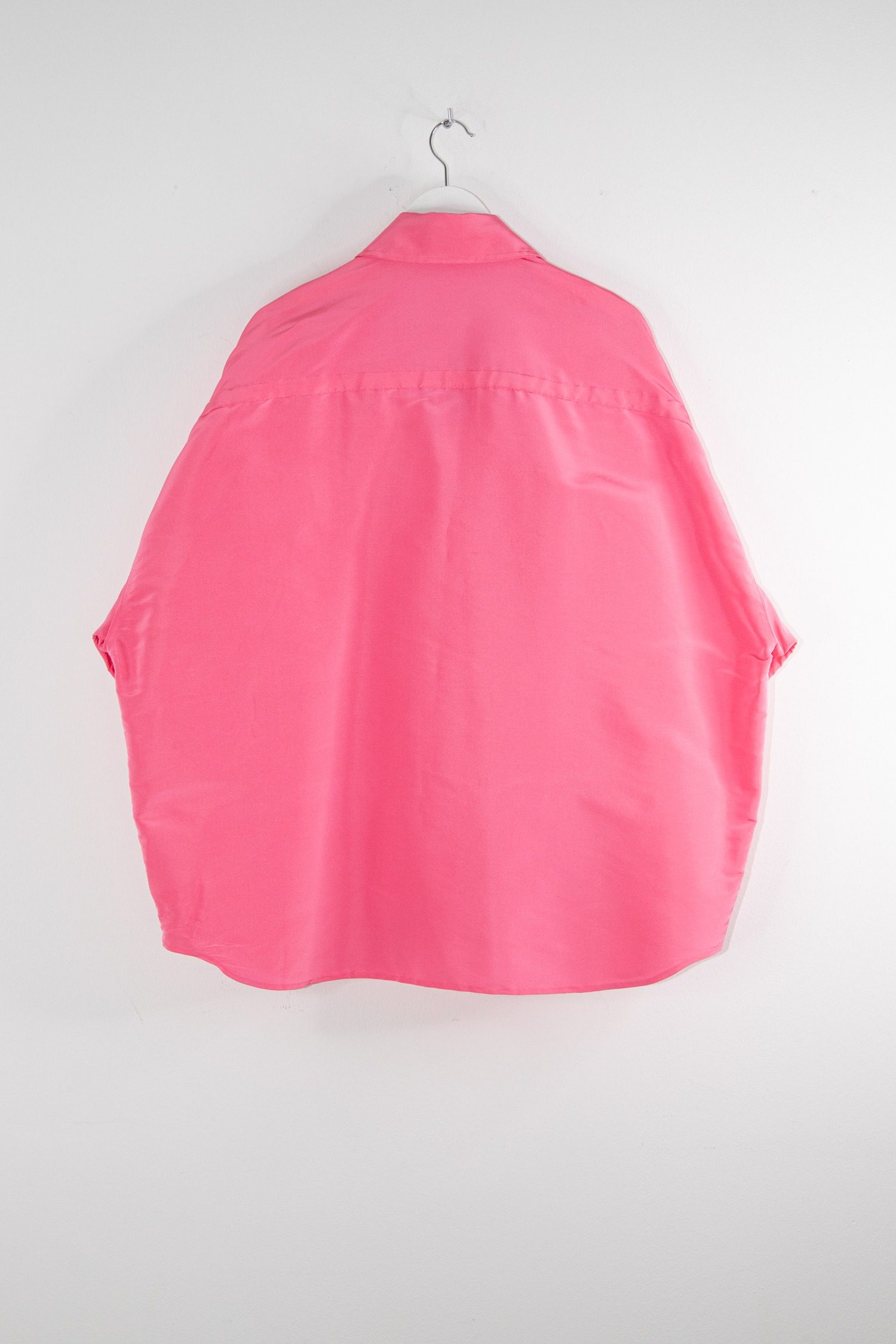 Thumbnail of http://Valentino%20Oversized%20Bluse%20aus%20Seide%20in%20Pink