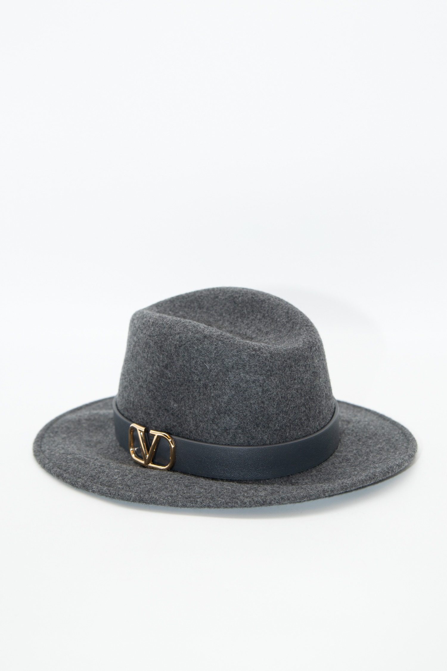 Thumbnail of http://Valentino%20Fedora-Hut%20mit%20Logodetail%20in%20Dunkelgrau