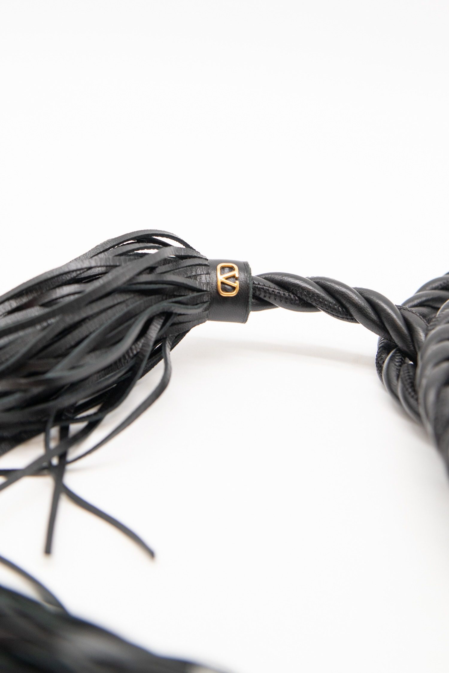 Thumbnail of http://Valentino%20Flechtgürtel%20in%20Schwarz%20und%20Gold