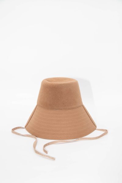 Valentino Garavani Hut mit Bändern in Camel