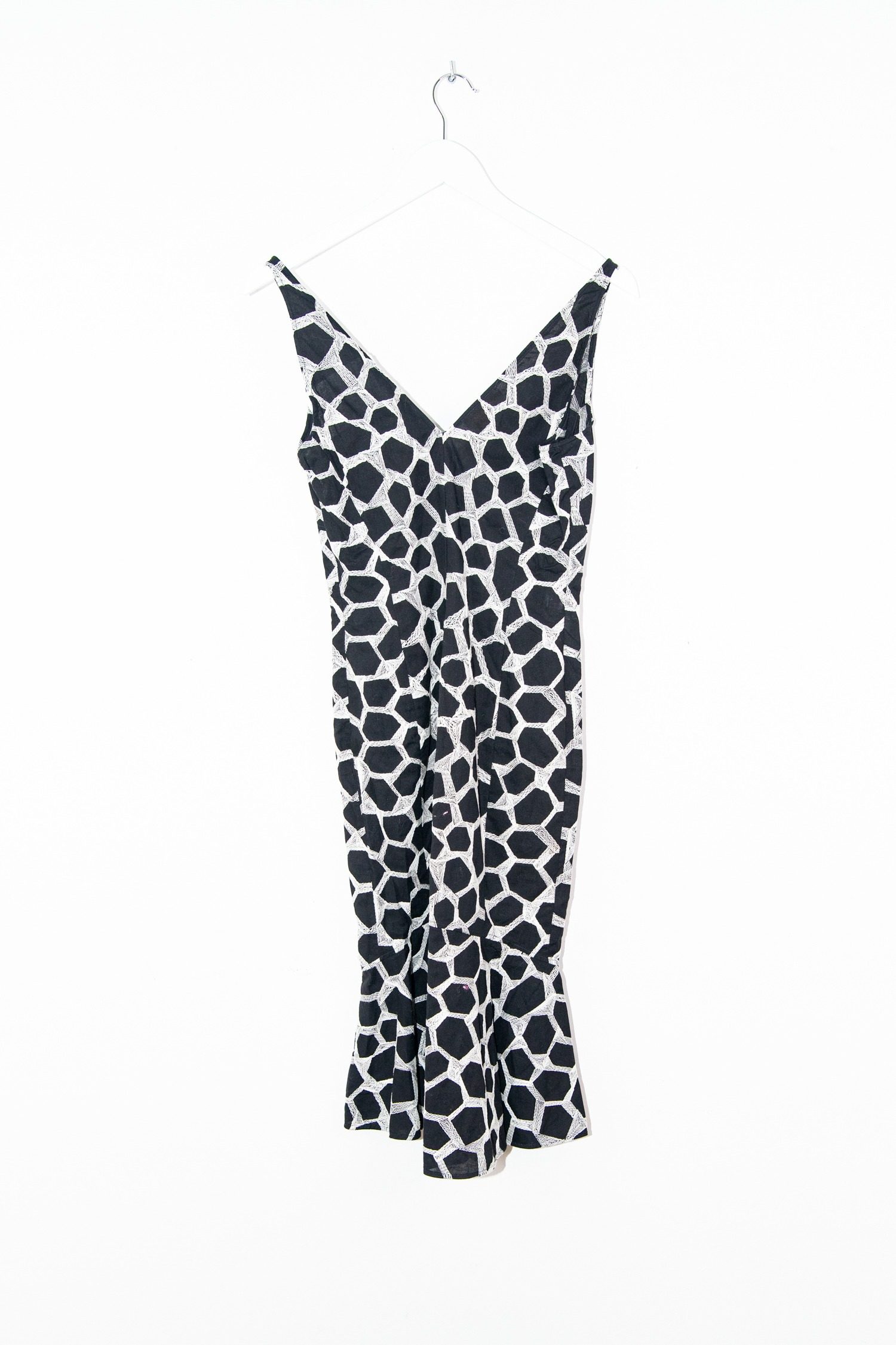 Thumbnail of http://Valentino%20Vintage%20Midikleid%20Monochrom%20in%20Schwarz%20und%20Weiß